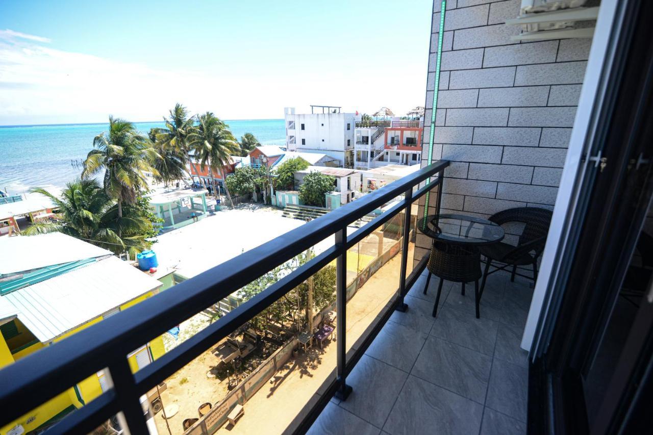 The Caye Hotel Caye Caulker Extérieur photo